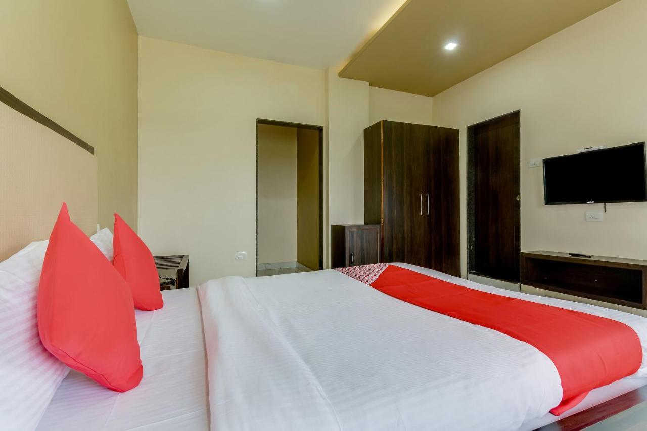 Oyo 48352 Hotel Bhagyalaxmi Kala Bagian luar foto
