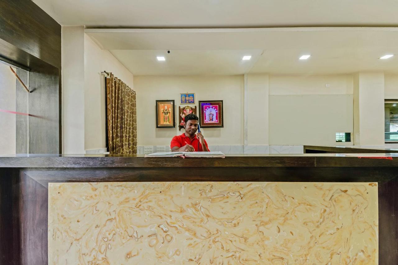 Oyo 48352 Hotel Bhagyalaxmi Kala Bagian luar foto
