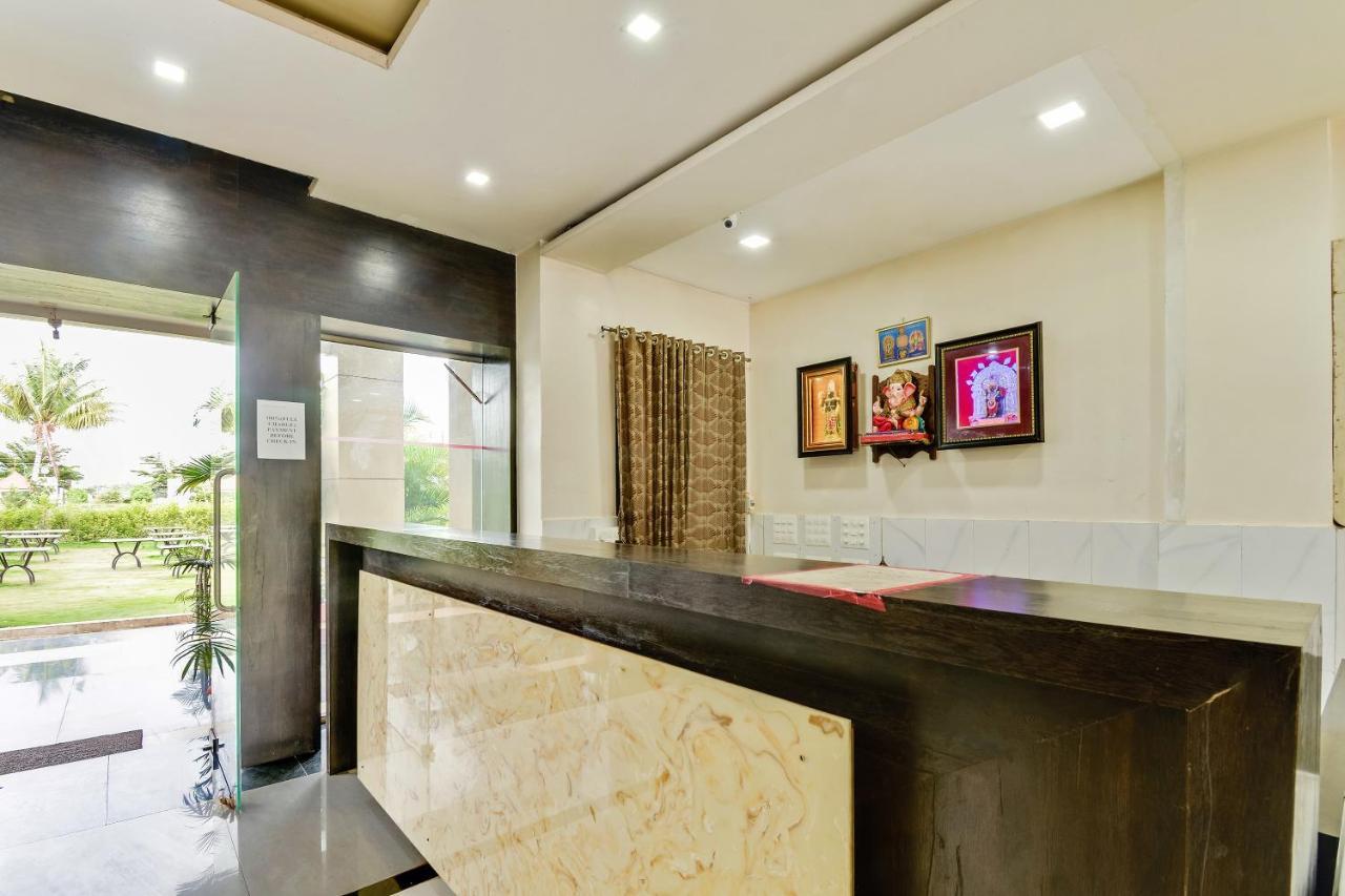 Oyo 48352 Hotel Bhagyalaxmi Kala Bagian luar foto
